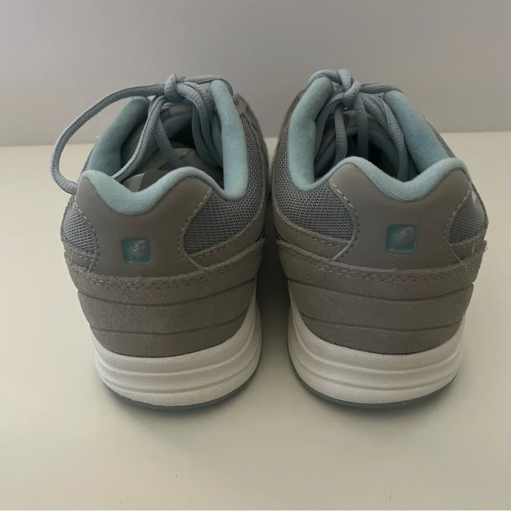 New Balance Shoes Womens Sz 9.5 D Grey Suede Leather Walking Sneakers